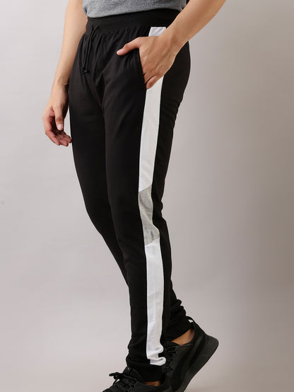 BLACK WHITE LINED JOGGER